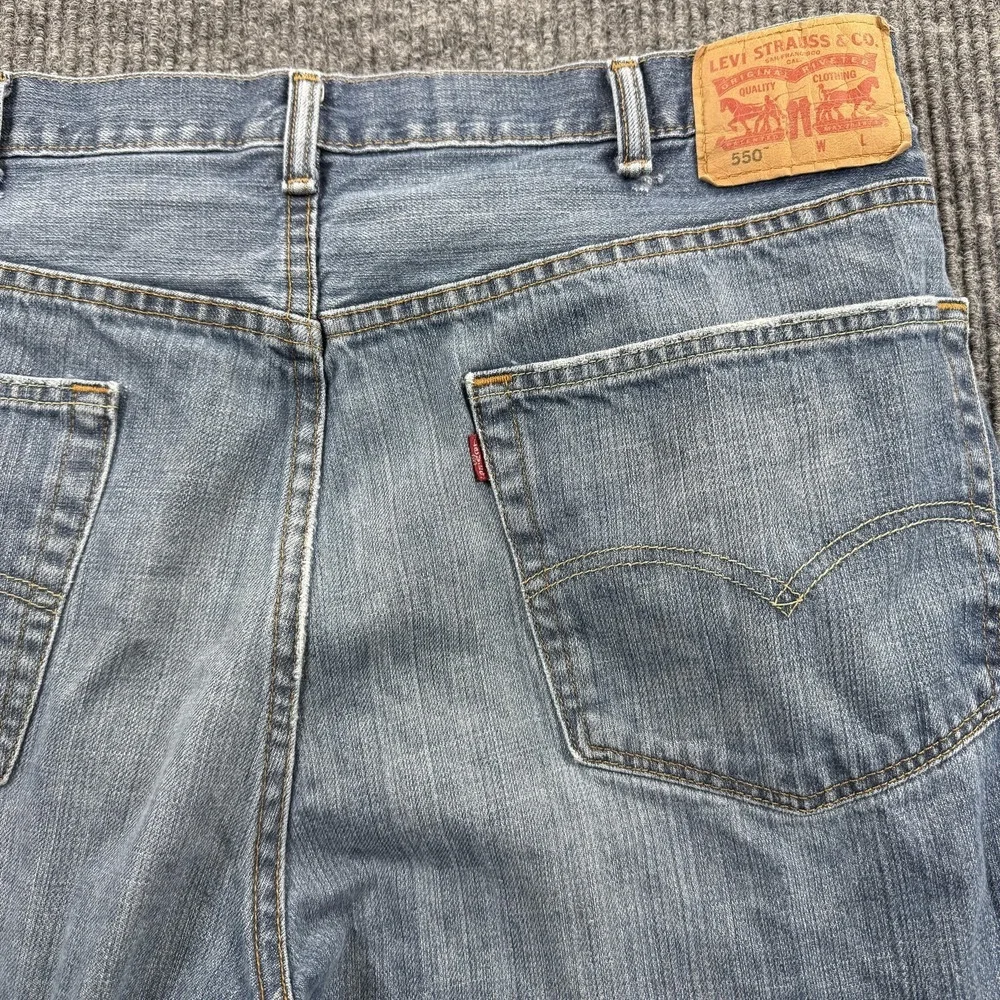 Levis 550 Jeans Mens 40x27 Light Wash Blue Relaxed Tapered Denim Casual Pants‎